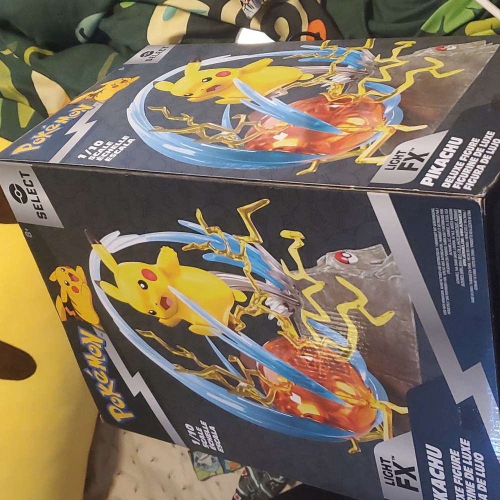 Pikachu Pokémon fx light deluxe figurine
